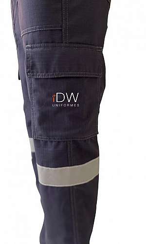 calça de uniforme com bolso lateral calça de uniforme com bolso lateral