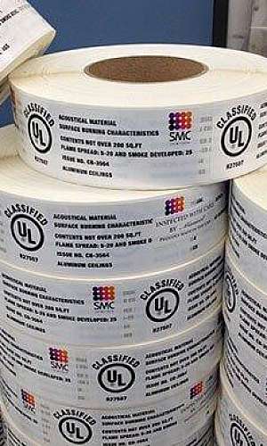Etiqueta adesiva para indústria química