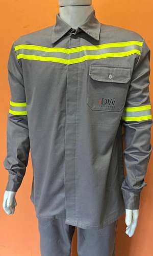 uniforme eletricista NR 10 com faixa refletiva